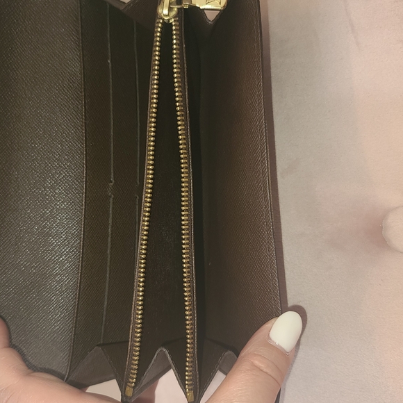 Louis Vuitton Damier Porte Feuille Sarah Long Bifold Wallet - Picture 4 of 14